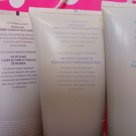 Victoria's Secret PINK 2-in-1 Wash & Scrubs - Picture 7 of 8